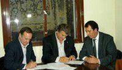 Firman convenio para el relevamiento de indicadores econ�micos productivos