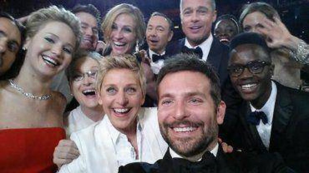 Ellen DeGeneres tom una autofoto en los Oscar que se convirti en rcord en Twitter