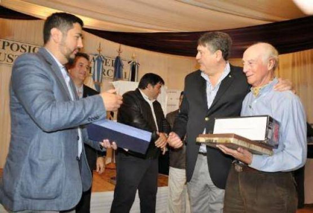 Municipio entreg� premios durante la 81 Exposici�n Ganadera y 46 Comercial e Industrial