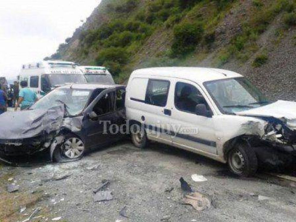 Choque frontal dej� una mujer muerta y dos heridos