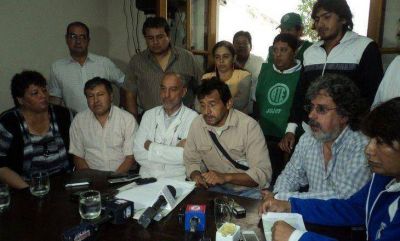 Desde la Intersindical aseguran que si Fellner impone 25% de aumento salarial �no podr�n impedir que salgan y luchen en la calle�