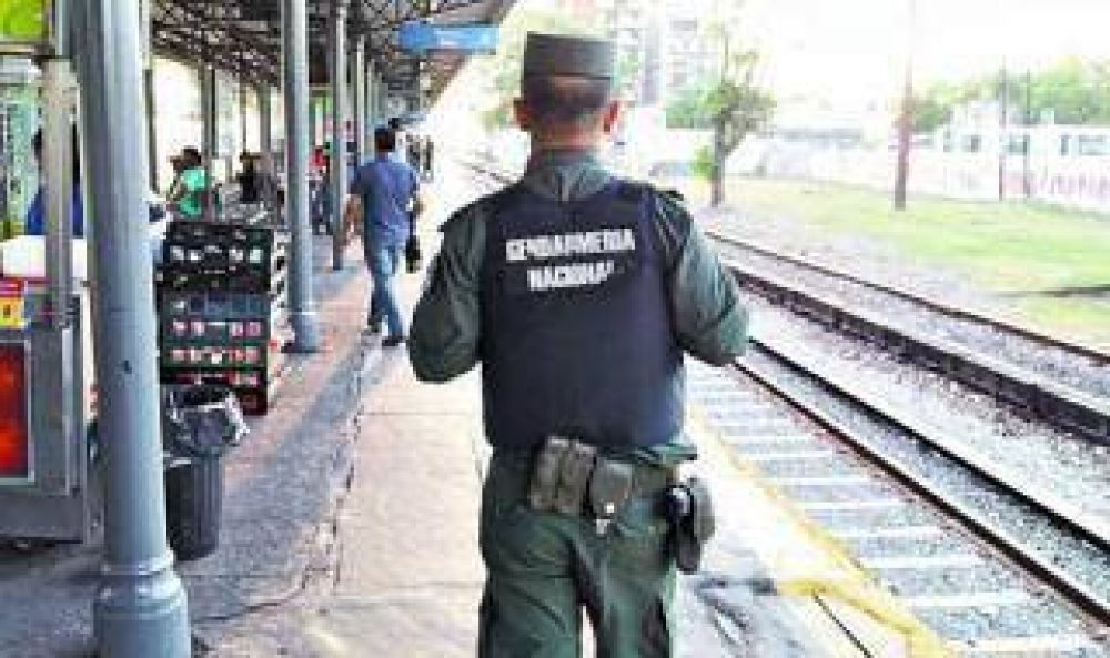 Pilar: Buscan a dos mujeres que desaparecieron tras salir con un gendarme