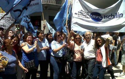 Peligra el inicio de clases en C�rdoba por el paro de Ctera