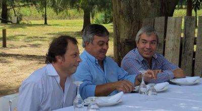 LOS CONCEJALES DE LANUS GABRIEL DI MASI Y CRISTIAN BOSIO JUNTO A GIUSTOZZI