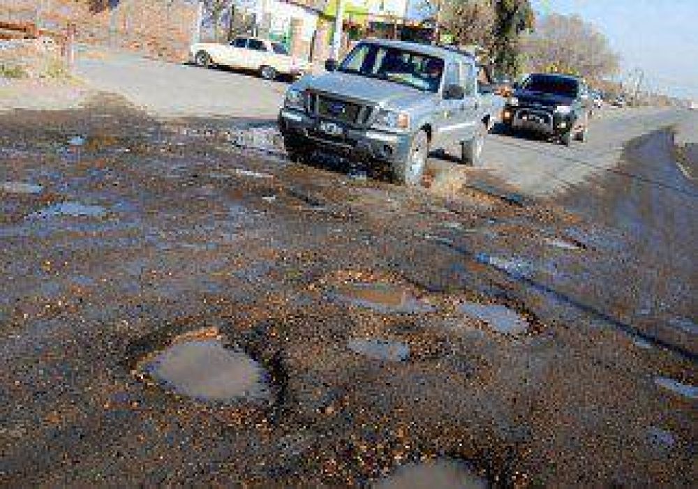 Seg�n el Municipio,el EPAS tiene la culpa del 80 por ciento de los baches 