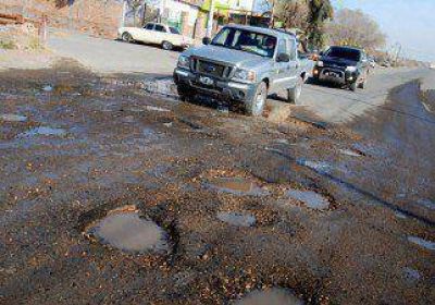 Seg�n el Municipio,el EPAS tiene la culpa del 80 por ciento de los baches 