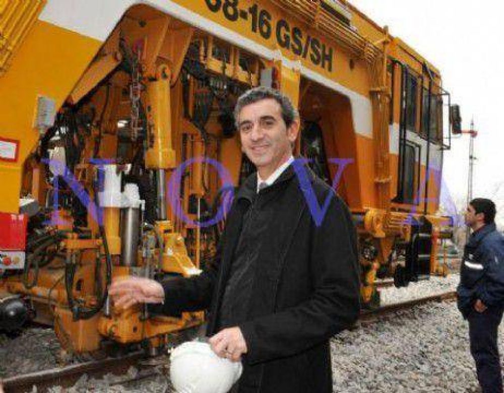 Randazzo no para: se anota "en cualquier pelea" para 2015, pero acumula propiedades en La Plata