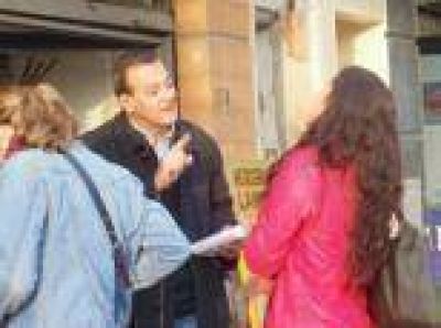 La Plata: "Vamos por la intendencia y con fuerte sentido de integraci�n vecinal", dijo Panella