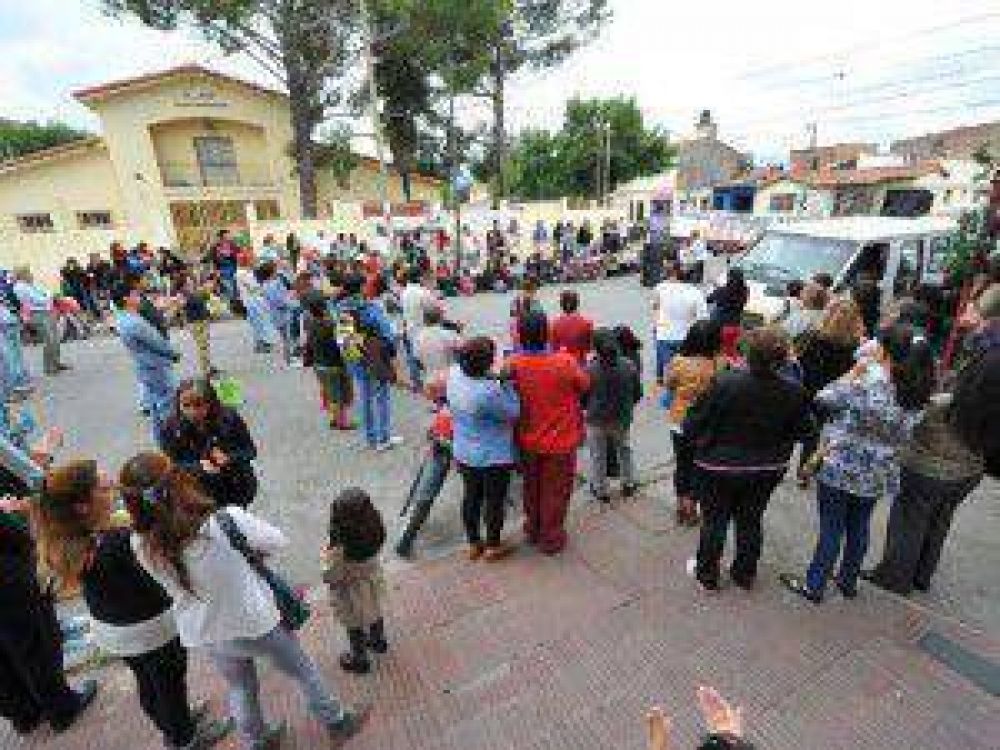 En Or�n habr�a un gran acatamiento al paro docente