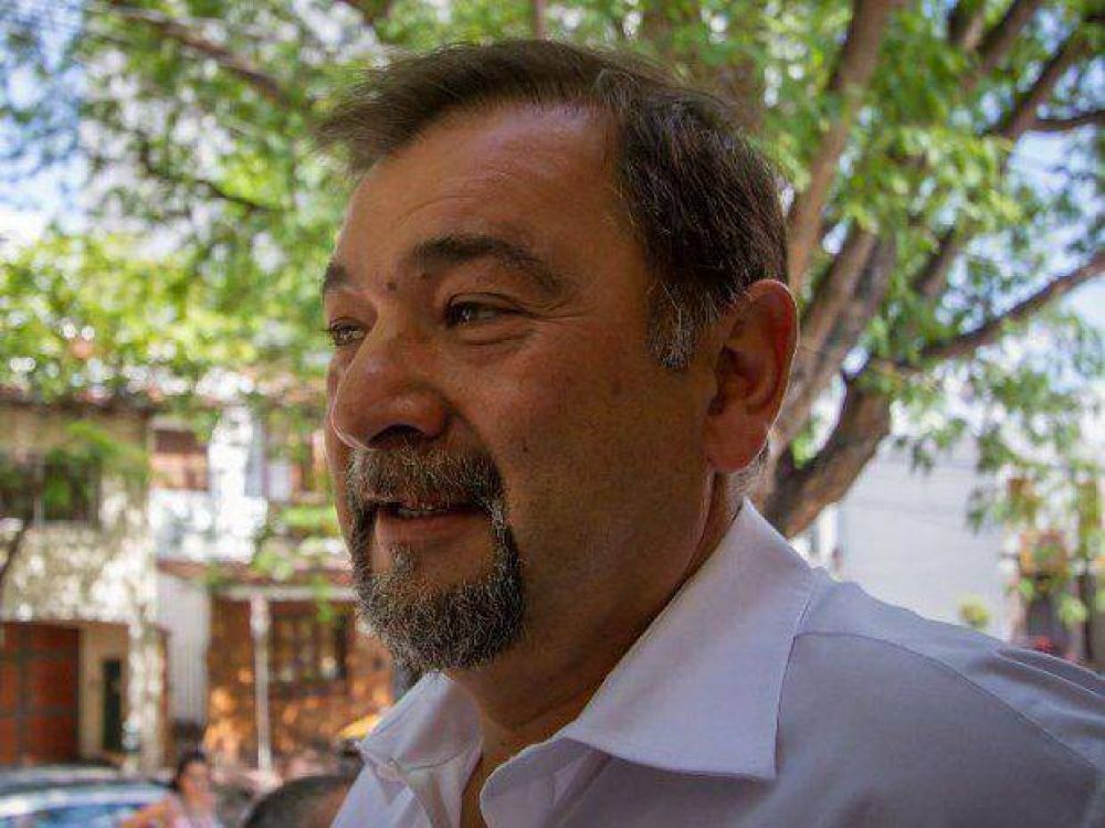 Isa: �Habr� un salte�o Presidente de la Naci�n en poco tiempo�