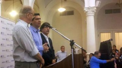 Capitanich descart� un aumento de sueldo por decreto para los maestros