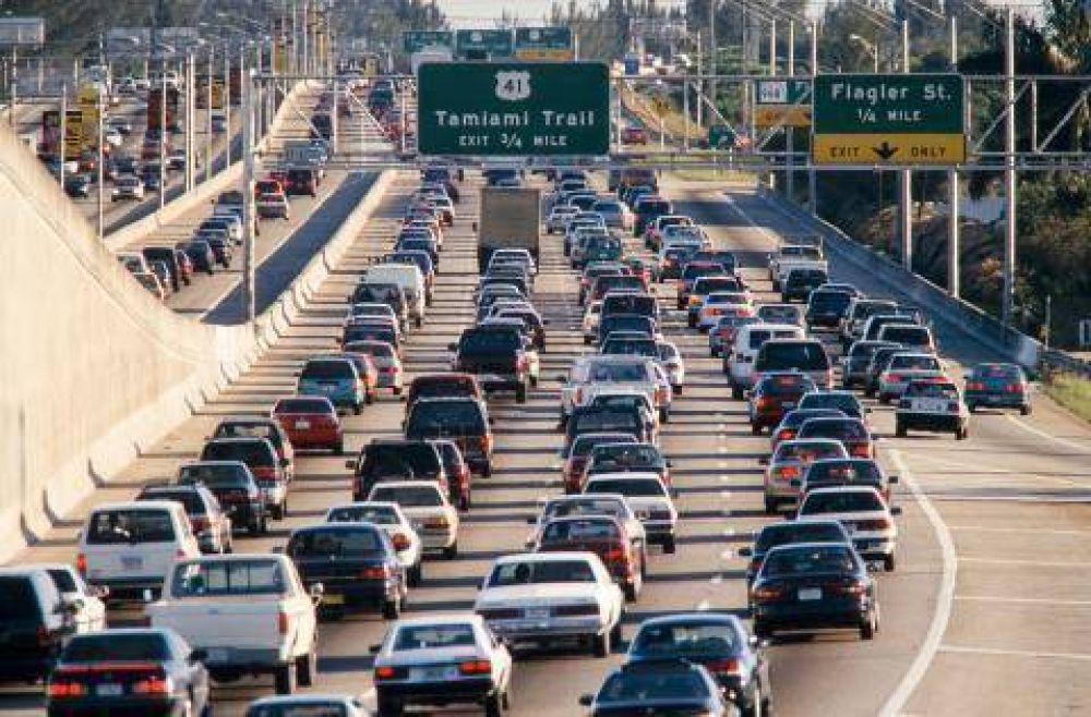 Cay� el patentamiento de motos y autos cero kil�metro en Entre R�os