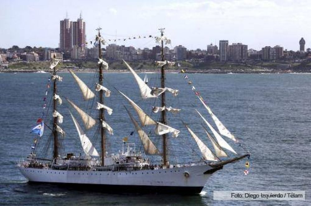 Ms de 160 mil personas visitaron la Fragata Libertad en Mar del Plata