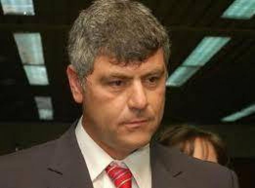 Buryaile: "Me parece positivo que la Presidenta abandone la confrontaci�n"