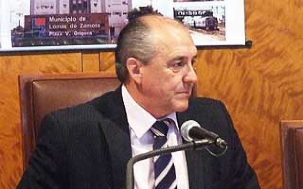 Seg�n Fuente Buena, al massismo le "falta creatividad"