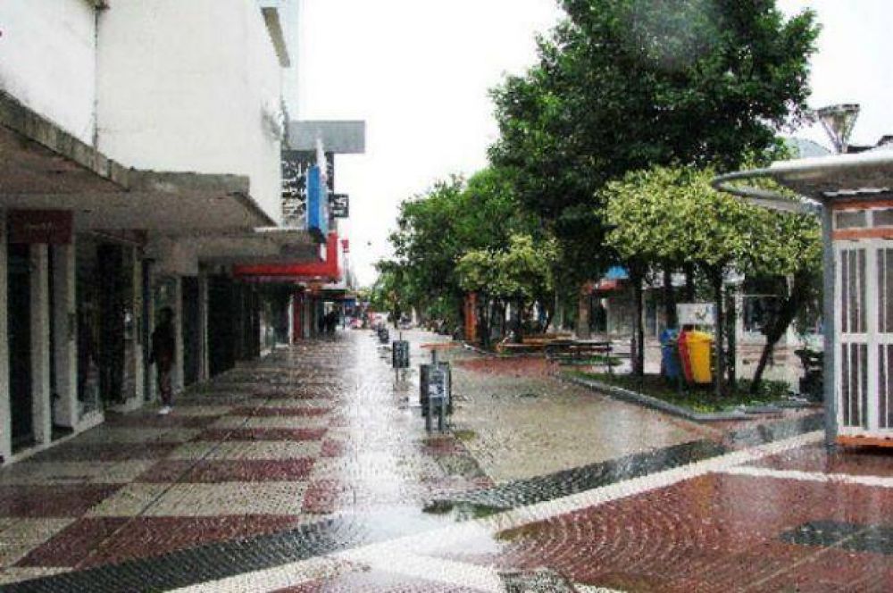 Muy pocos comercios abrieron sus puertas en el feriado de carnaval