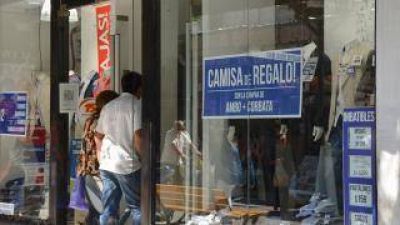 M�s del 50 % de comercios se mantienen abiertos