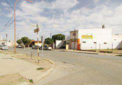 Los encontr� en su casa, los sigui� y los arroll� con la camioneta 