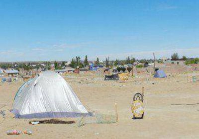 Mantienen la usurpaci�n de tierras en Cutral Co 