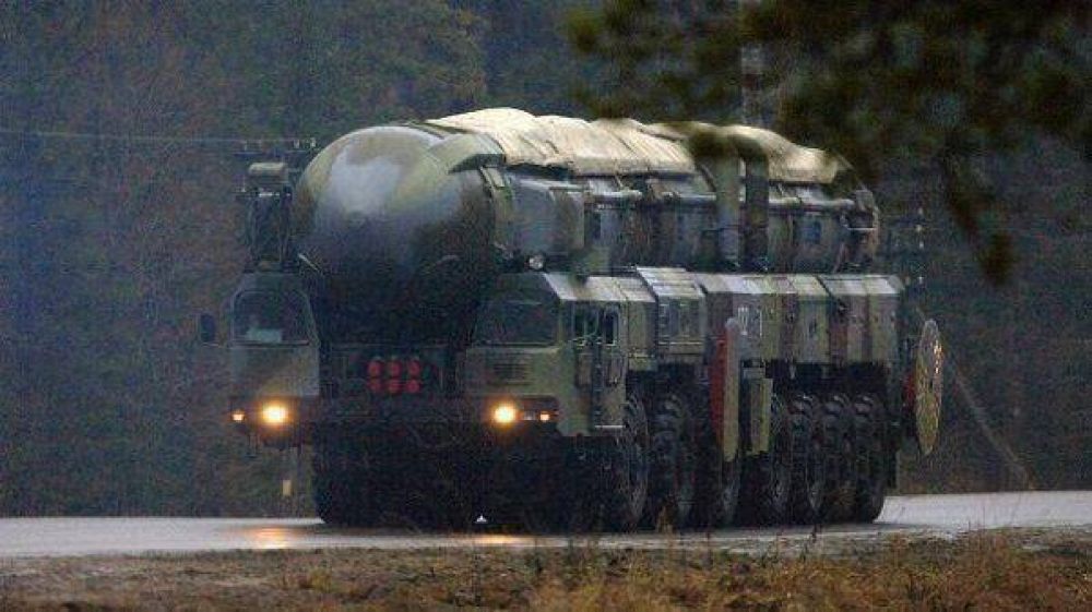 Rusia prueba un misil intercontinental en medio de la crisis con Ucrania