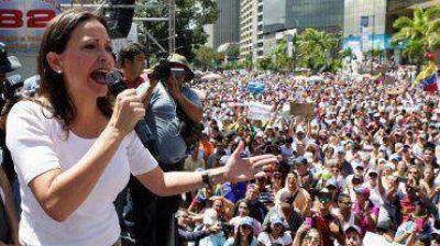 Oposici�n venezolana llam� a tomar la calle durante el aniversario de la muerte de Ch�vez