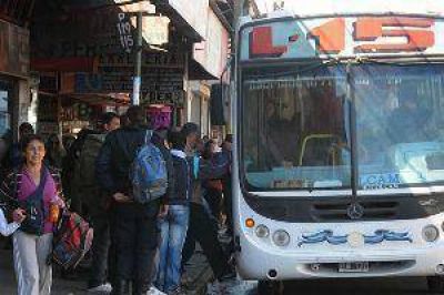 "Si reciben el aumento, que se comprometan a mejorar el servicio"