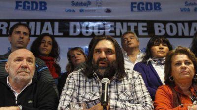 Los gremios docentes bonaerenses destacan casi 100% de adhesi�n al paro