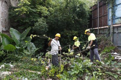 La Ciudad contin�a con los operativos de limpieza de bald�os