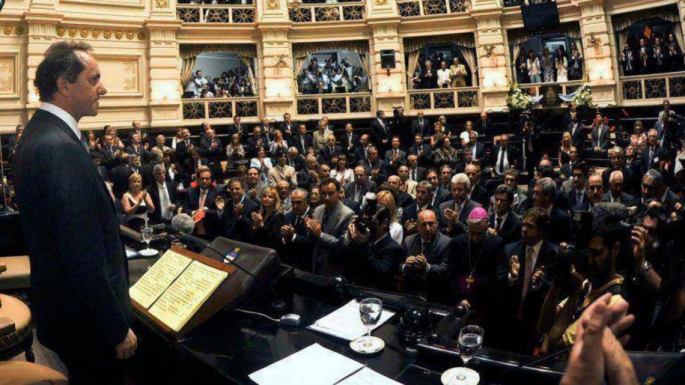 Scioli inaugura las sesiones ordinarias de la Legislatura bonaerense