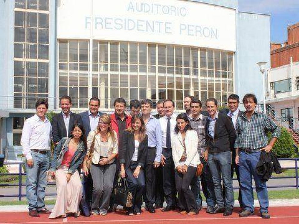 "Camau" Esp�nola recibi� a Concejales para la Victoria