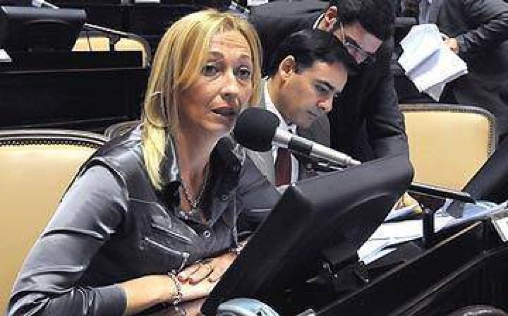 M�nica L�pez a favor de la �Polic�a local�
