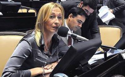 M�nica L�pez a favor de la �Polic�a local�