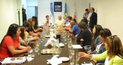 Calzoni: �UNDAV es una instituci�n que la construimos entre todos�