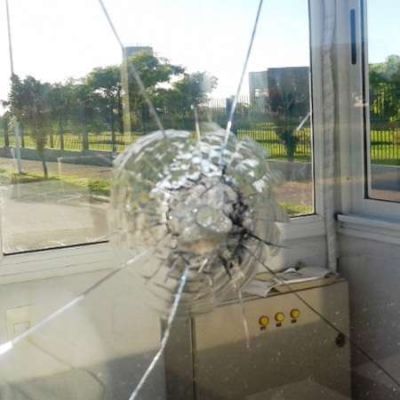 V�ndalos destruyeron garitas de seguridad del hospital de La Madre y el Ni�o