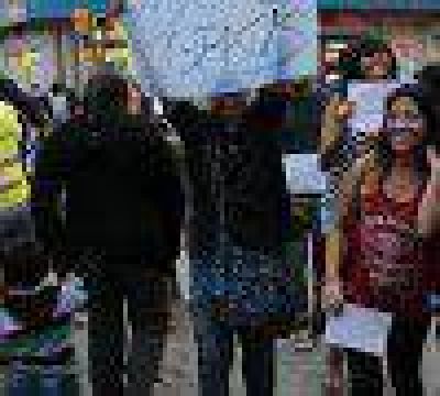 Curiosa jornada de abrazos gratis se realizar� en San Salvador de Jujuy