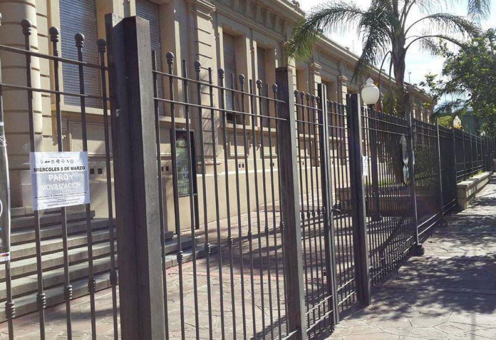 Gobierno intensifica la b�squeda de acuerdos con docentes juje�os