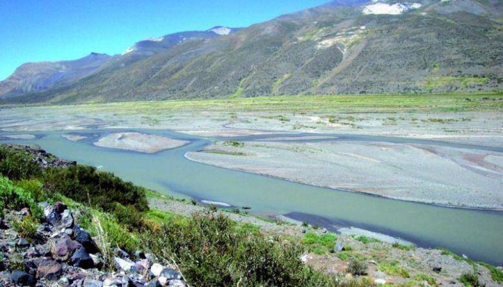 Detectaron otro desv�o ilegal del r�o Atuel