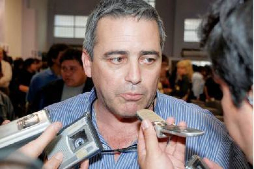 Touri��n: �Buzzi es el candidato mejor posicionado, en tanto Das Neves �tiene una especie de chirolismo�