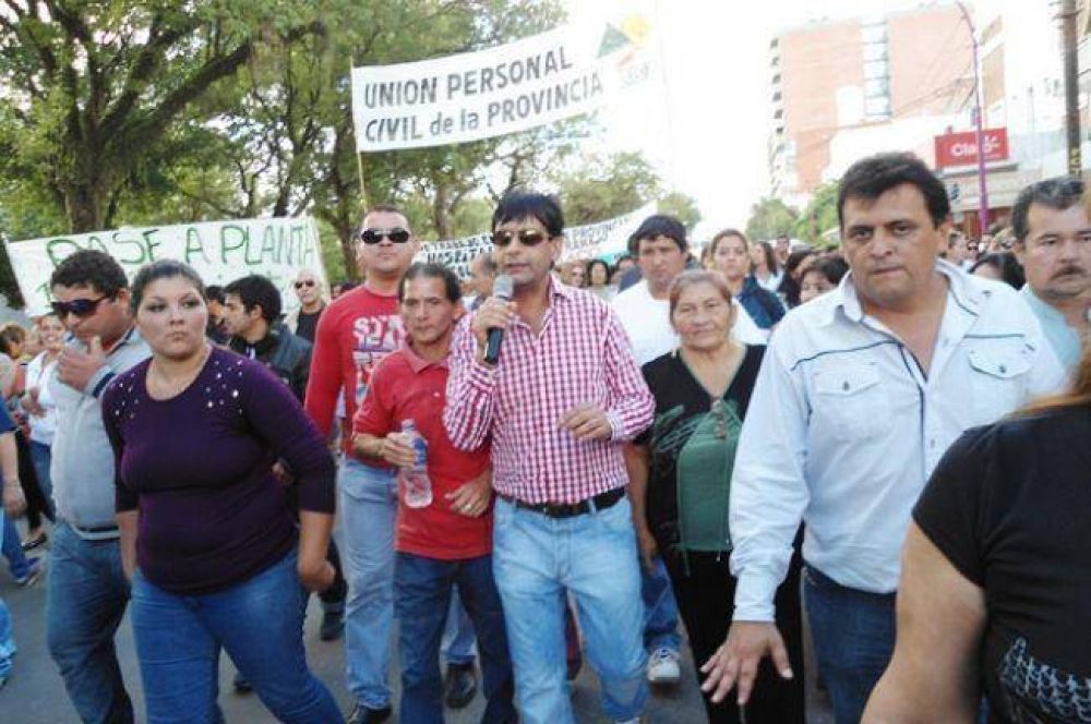 Estatales chaque�os nucleados en UPCP inician un paro por 48 horas
