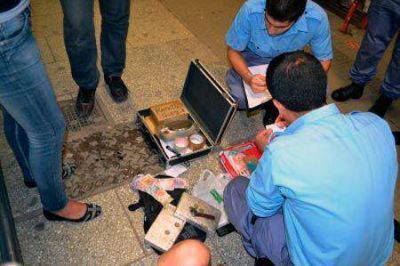 Detienen a un joven con 2 panes de marihuana en la Peatonal