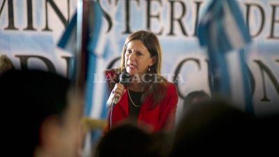 "D�a no trabajado, d�a descontado", advirti� la ministra de Educaci�n