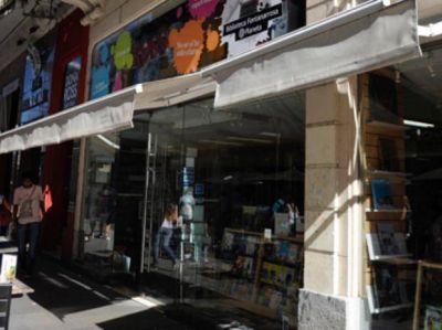 Los empleados de librer�a Ross firmaron un acuerdo con los nuevos gerenciadores