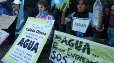 Vecinos autoconvocados reconocen mejoras en las obras pero se�alan que todav�a se mantiene la emergencia