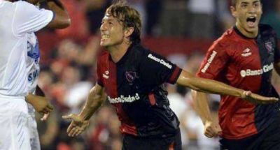 Newells gole� a V�lez en Rosario