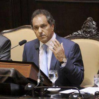 Scioli: entre el conflicto docente y la inseguridad