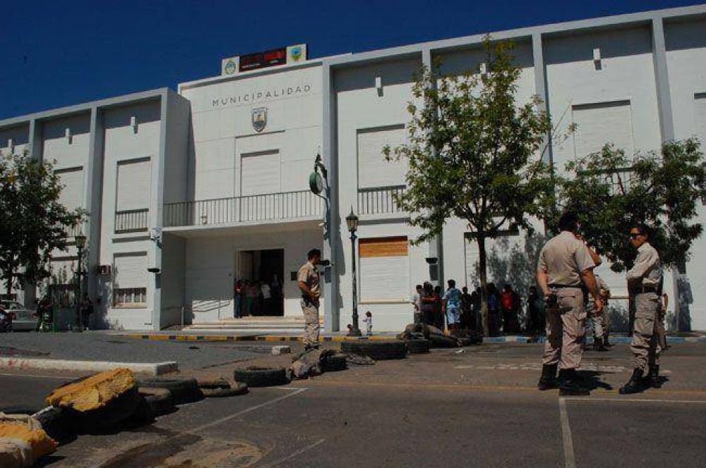Inundados reclamaron en la Municipalidad y en Casa de Gobierno: sin respuestas
