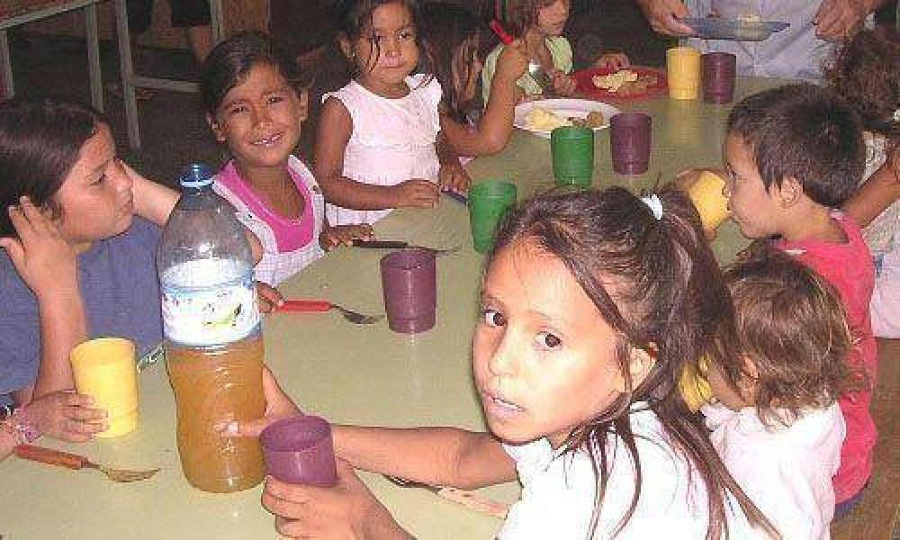Los comedores escolares se quedan sin leche ni fruta