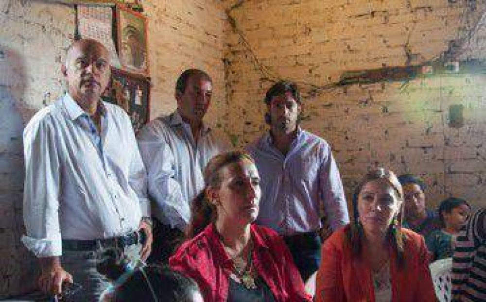 Vidal y Grindetti en Lan�s por el D�a de la Mujer