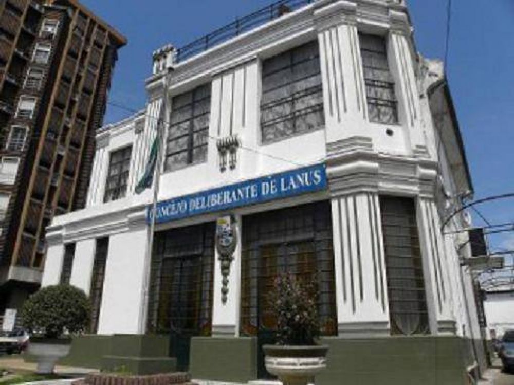 CONCEJALES OPOSITORES DE LANUS PIDIERON AUDIENCIA A DIAZ PEREZ