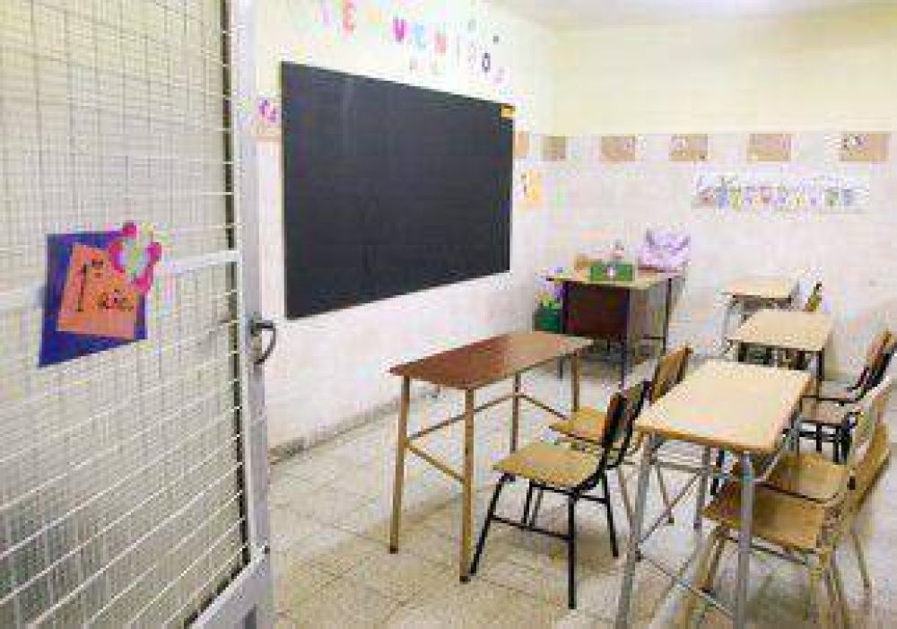 El Gobierno presiona para firmar un acuerdo y ATEN mantiene su rechazo 